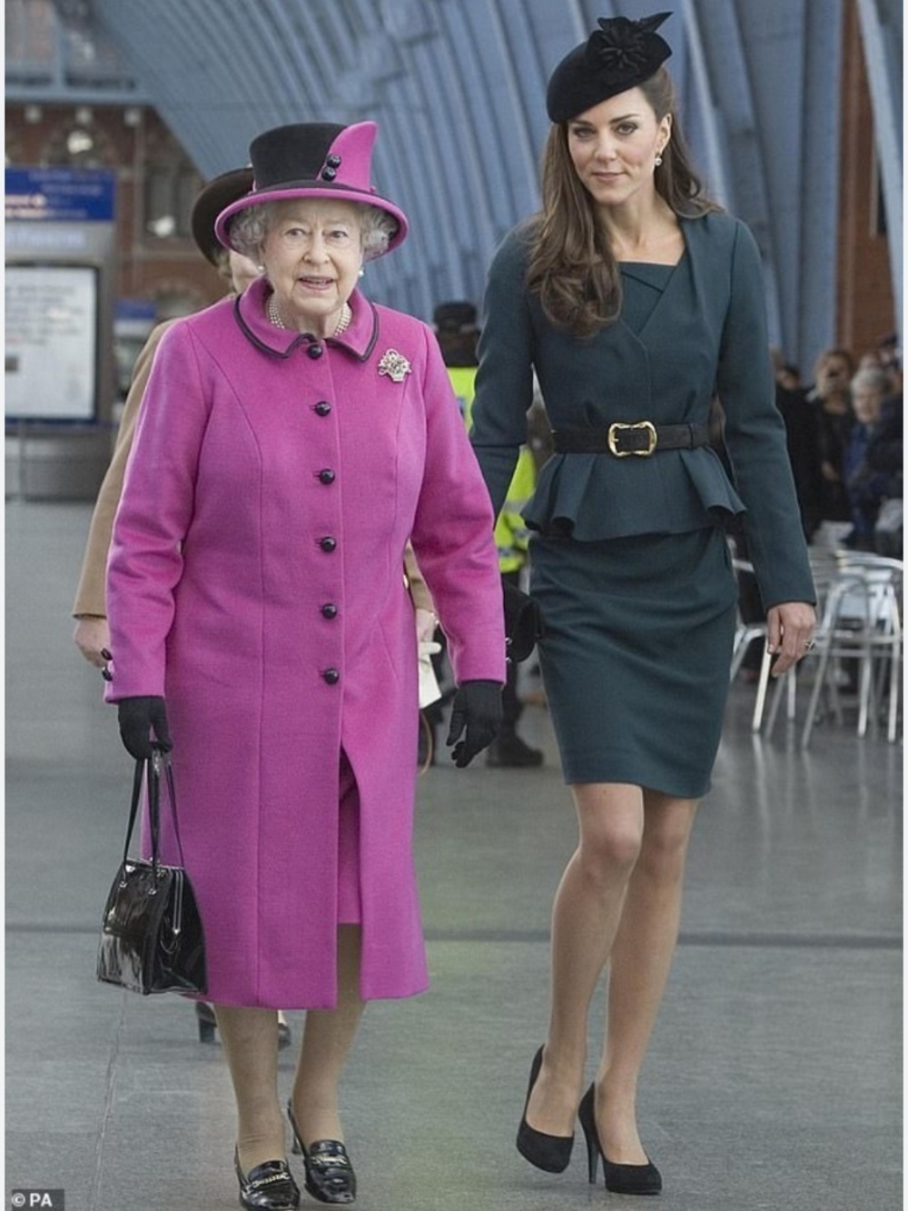 LK Bennett Blue Dress “Davina” ASO Kate Middleton 2